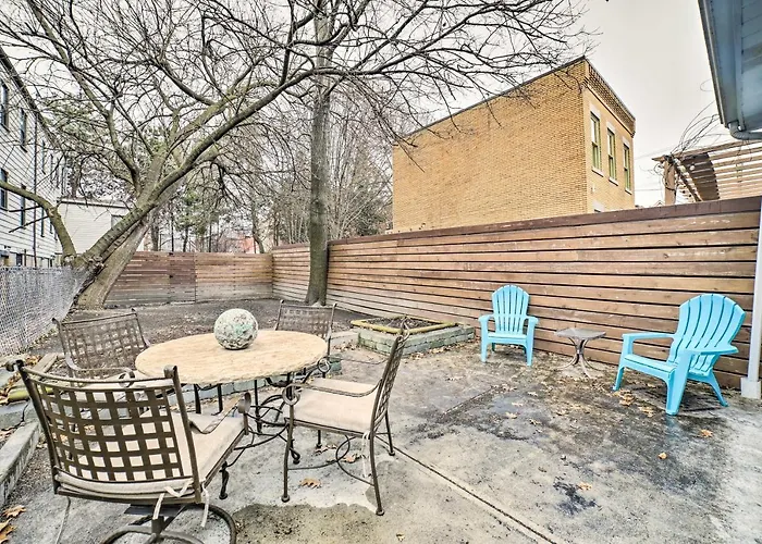 Home: Walkable Location! Holiday home Pittsburgh