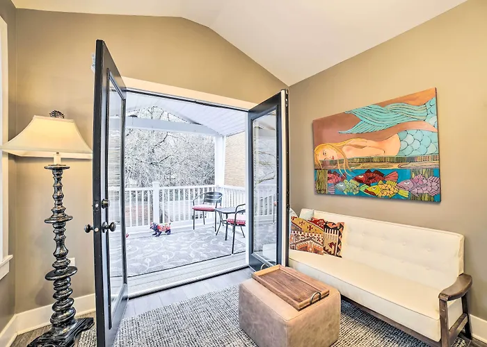 Home: Walkable Location! Pittsburgh