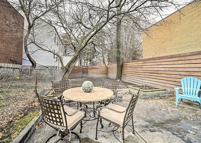 Holiday home Home: Walkable Location! *