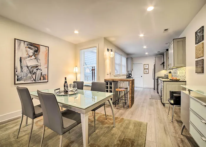 Holiday home Home: Walkable Location!