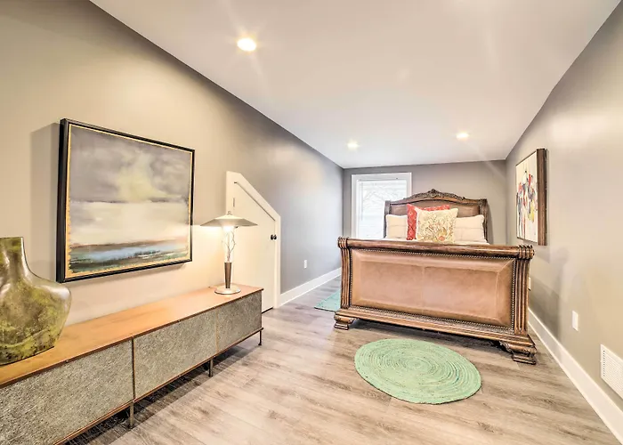 Holiday home Home: Walkable Location! Pittsburgh
