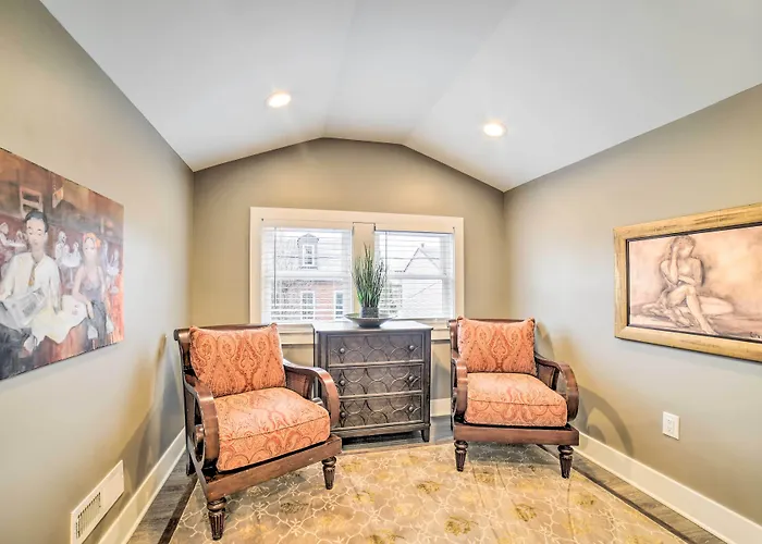 Home: Walkable Location! Pittsburgh